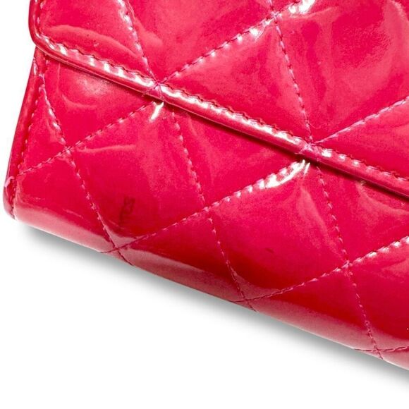 Chanel Matelasse Long Wallet in a Raspberry Red Bordeaux Patent Leather - Picture 4 of 12
